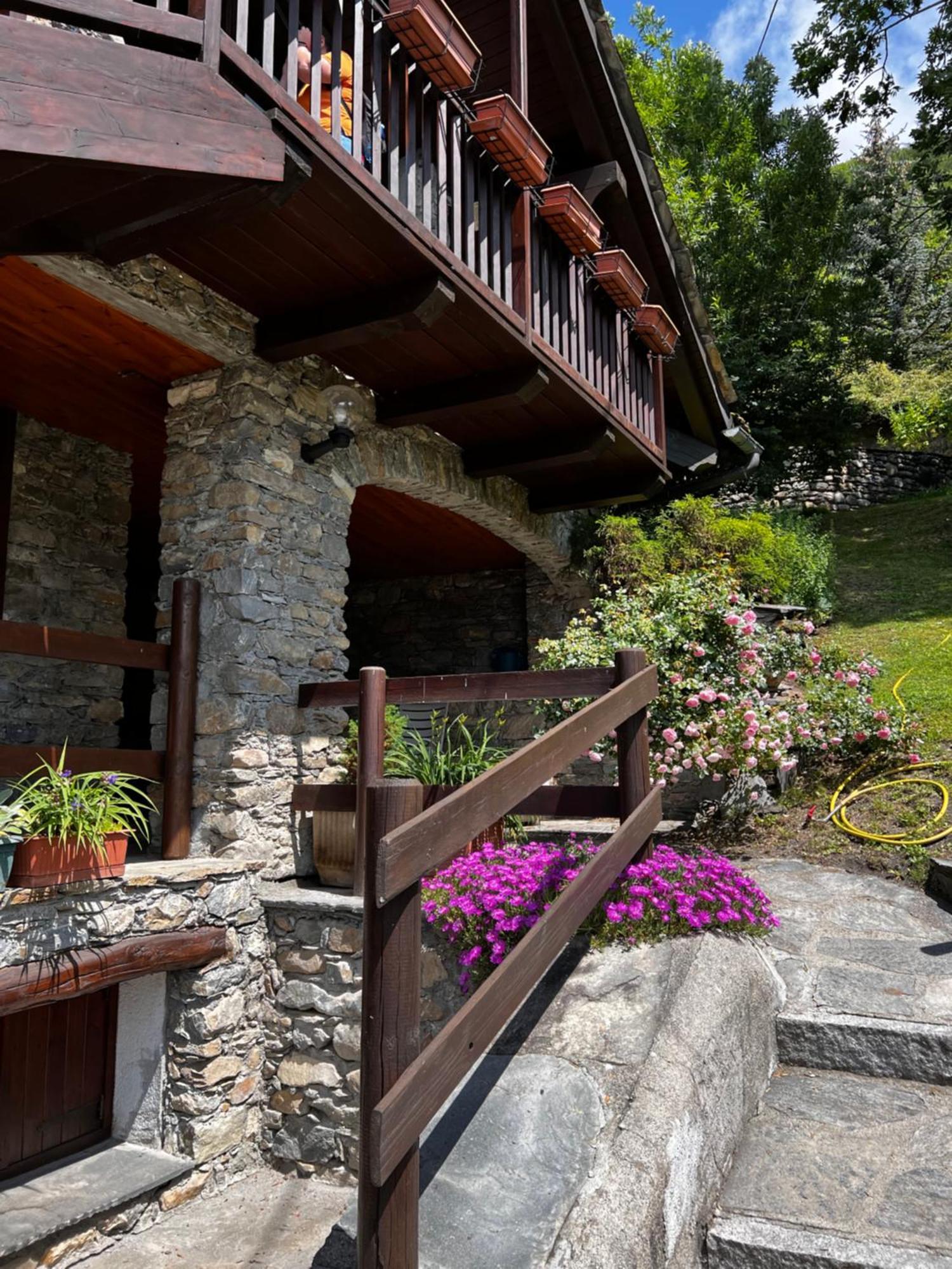 Chalet Cheverel Remondey Exterior photo